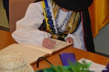 Miles de personas celebran el día de Santa Lucía en Las Tirajanas (Foto Francisco Javier Santana)